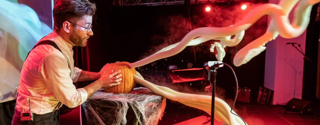 Jack Pop's CIRCUS of SCIENCE | Jack Pop mit dem kotzenden Kürbis